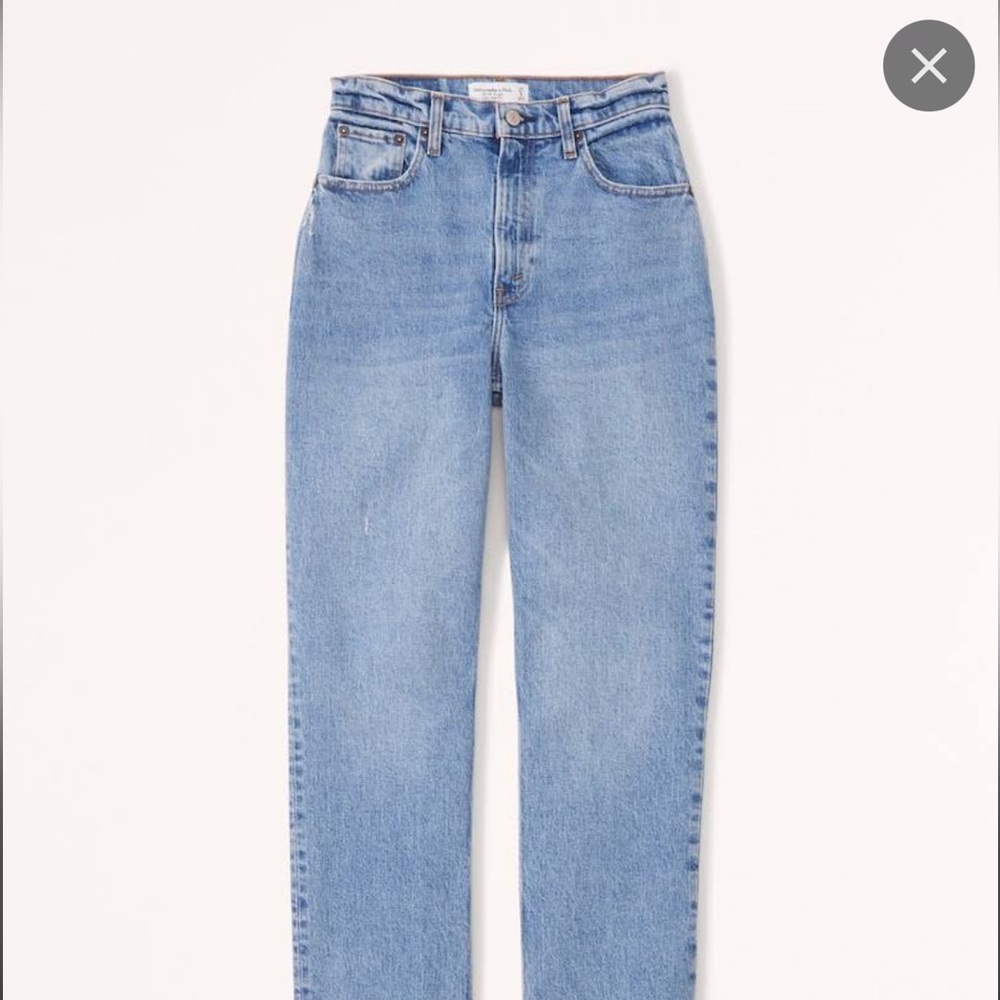 Abercrombie Curve Love Ultra High Rise The Ankle Straight Jeans
